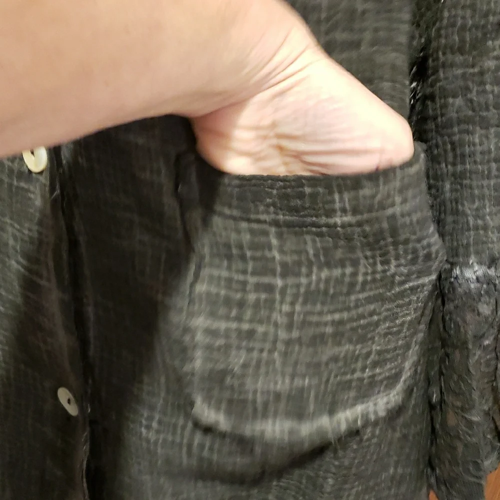 Jaded Gypsy Elysia Weekend  Button-Front Gauze & Lace Shacket in Mineral Black - Picture 6 of 10